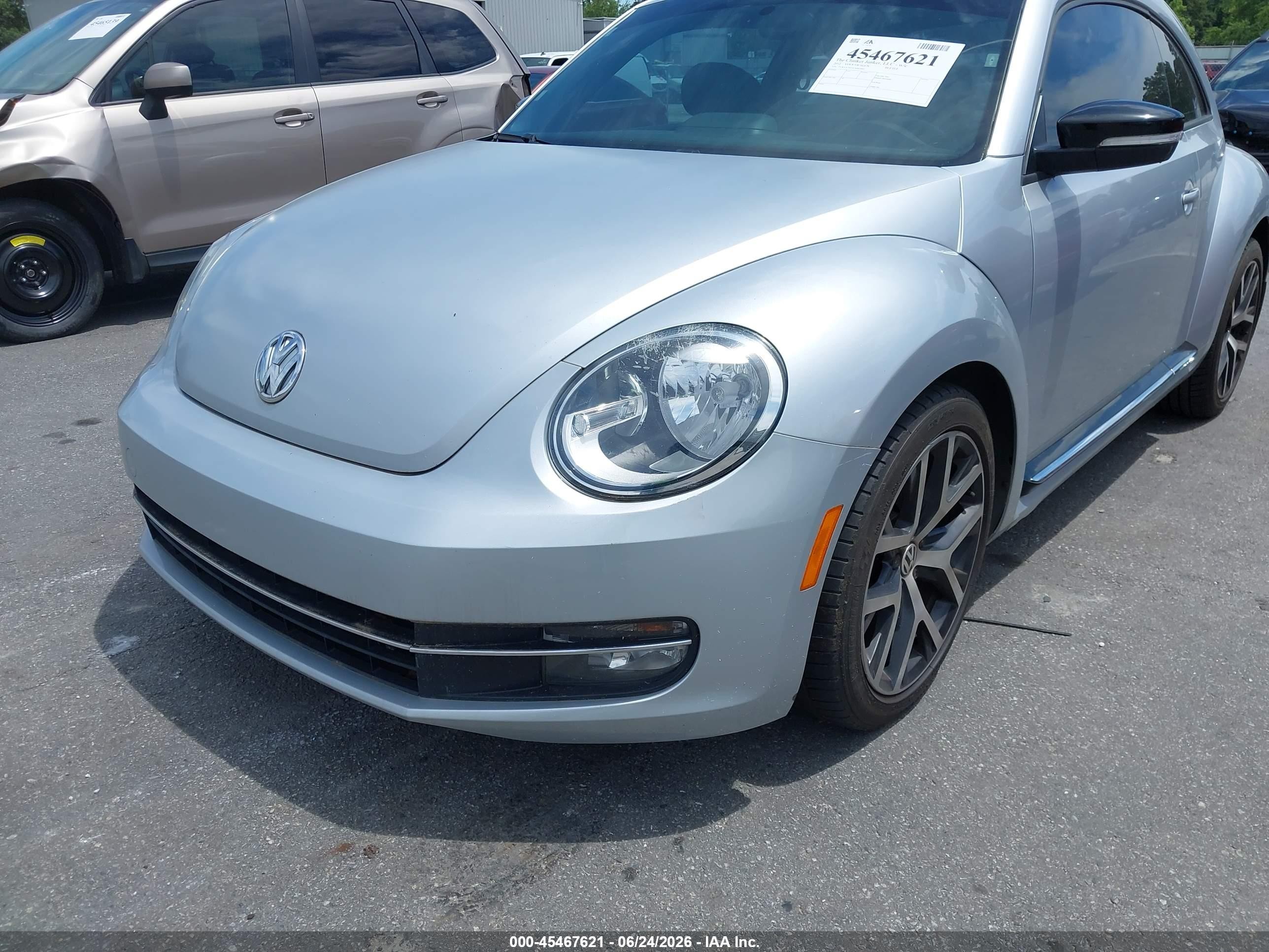 2012 Volkswagen Beetle 2.0t Turbo Silver vin: 3VWVA7AT2CM662603