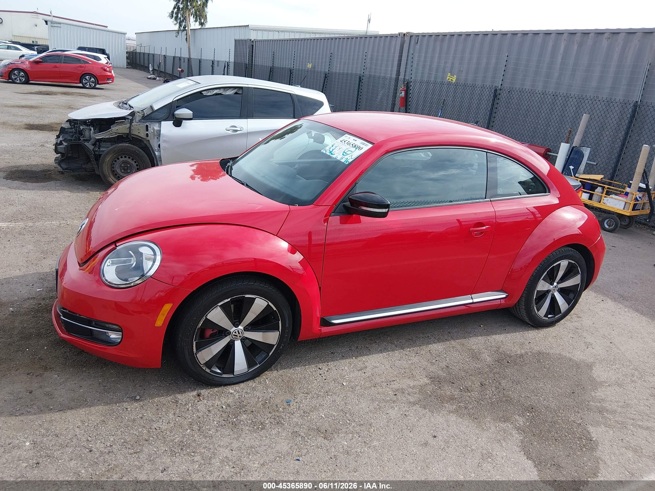 2013 Volkswagen Beetle 2.0t Turbo Red vin: 3VWVA7AT2DM634883