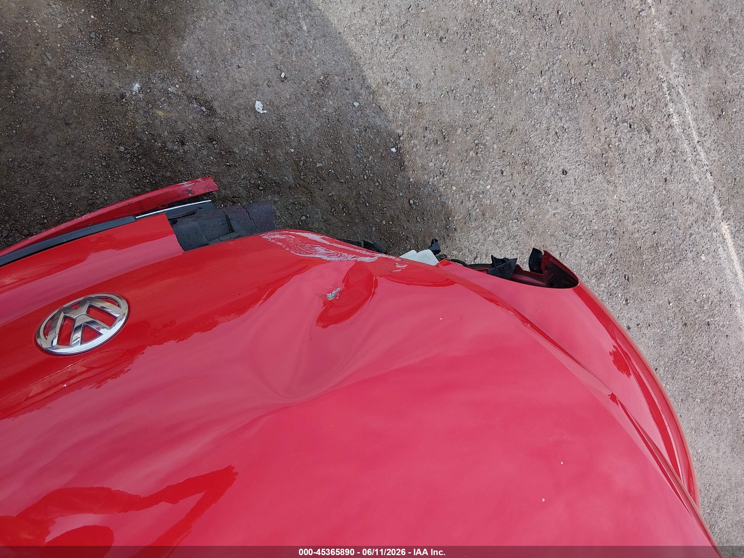 2013 Volkswagen Beetle 2.0t Turbo Red vin: 3VWVA7AT2DM634883