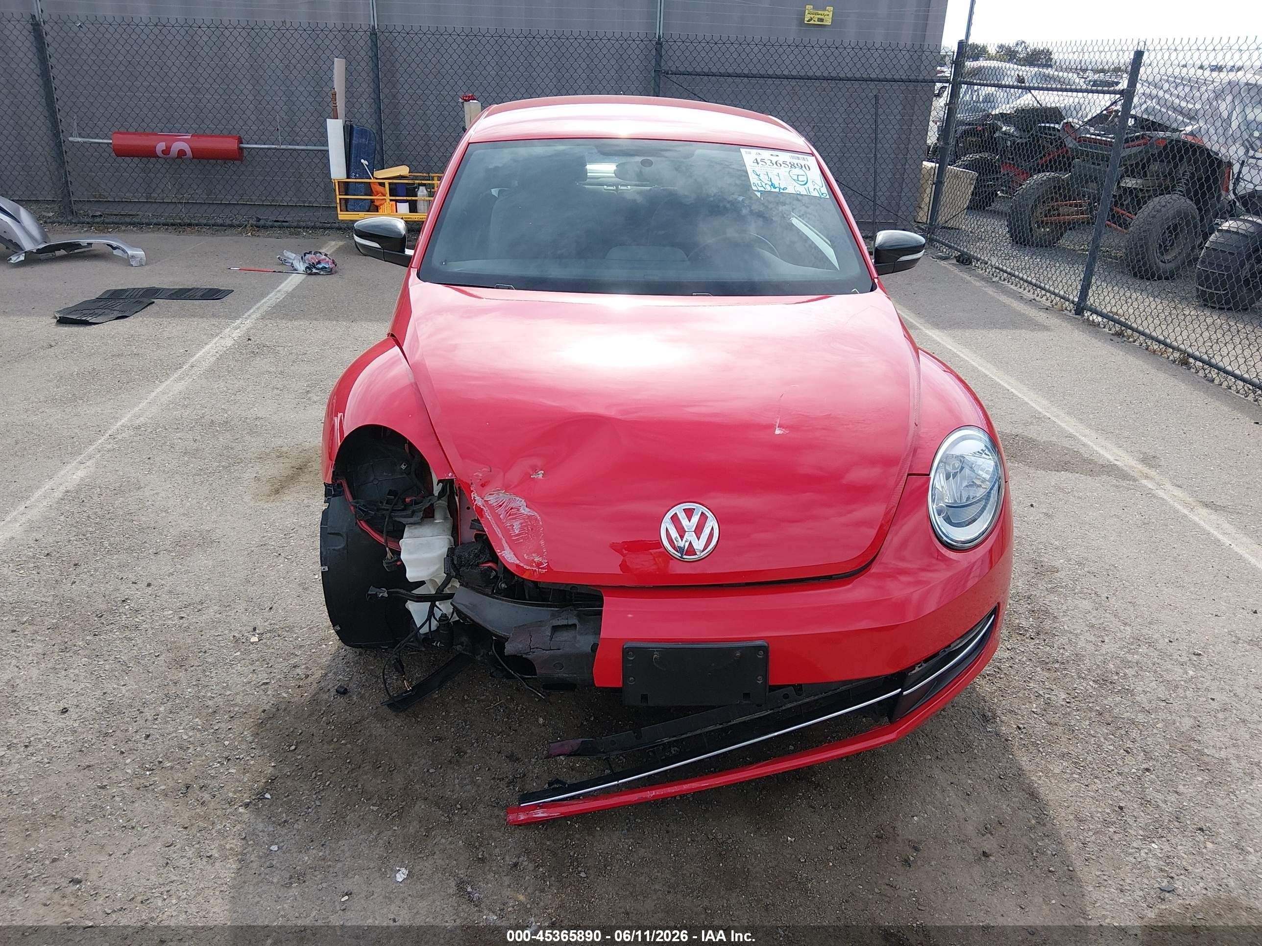 2013 Volkswagen Beetle 2.0t Turbo Red vin: 3VWVA7AT2DM634883