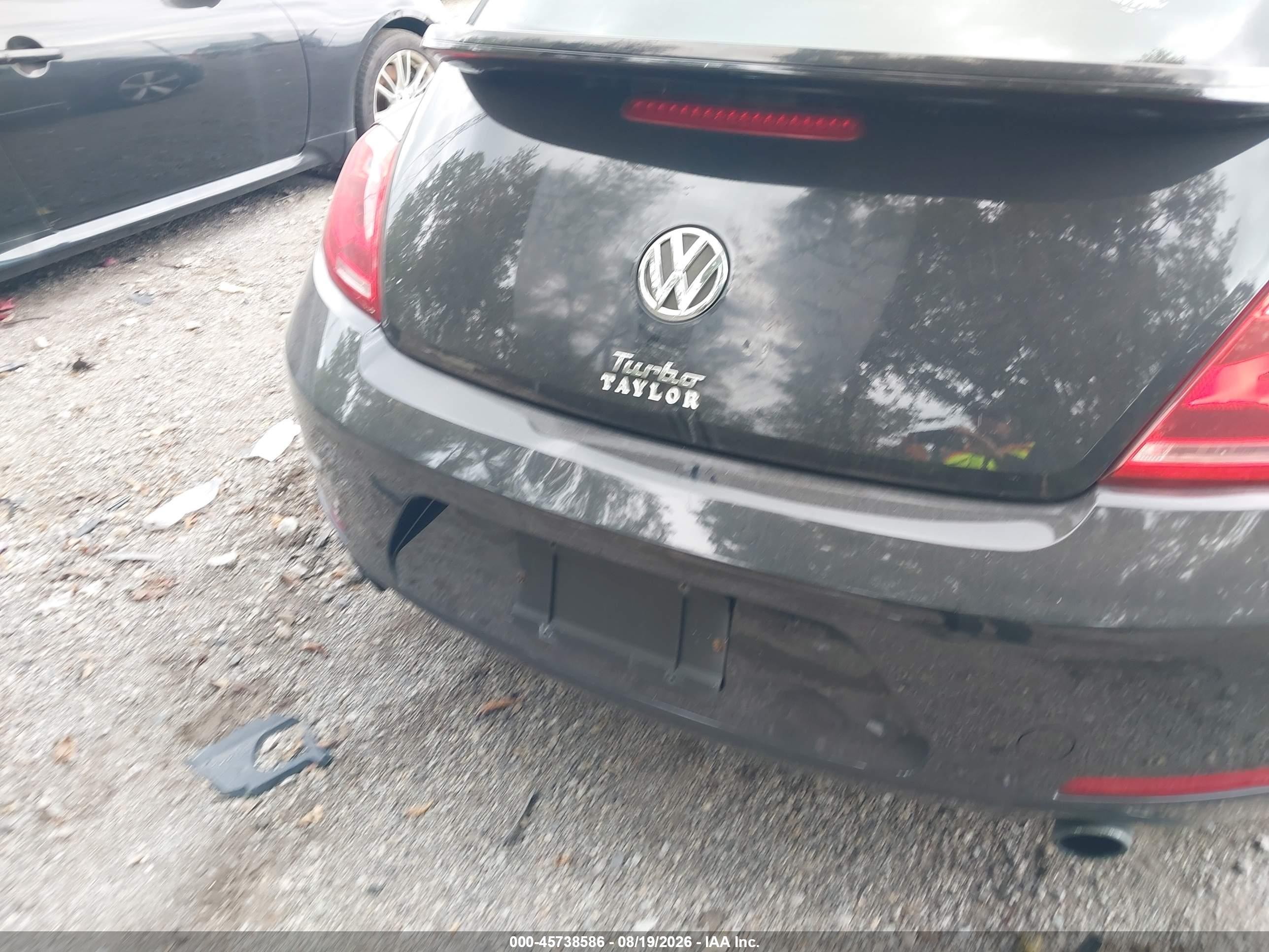 2012 Volkswagen Beetle 2.0t Turbo Black vin: 3VWVA7AT5CM610348