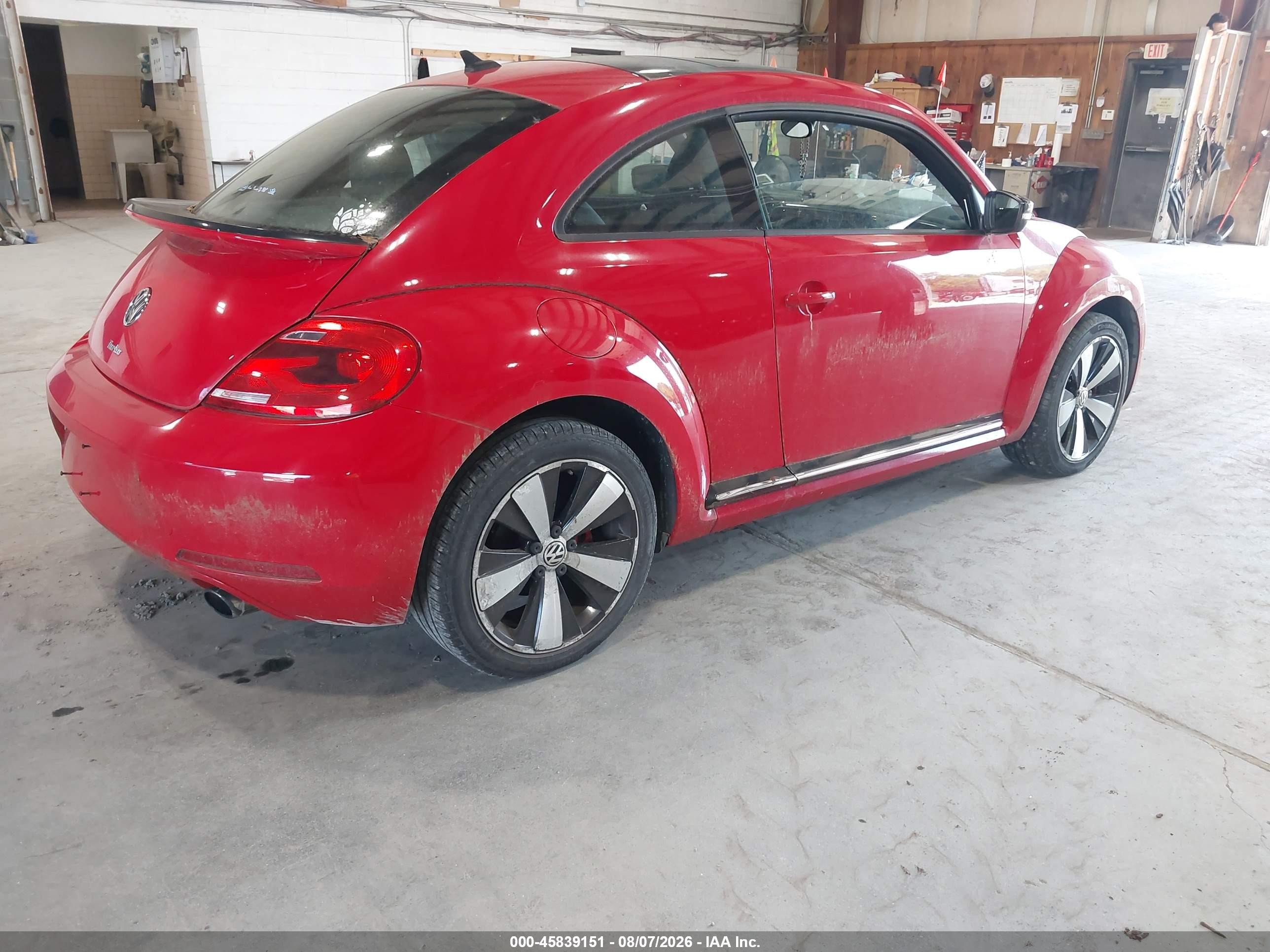 2013 Volkswagen Beetle 2.0t Turbo Red vin: 3VWVA7AT6DM609520