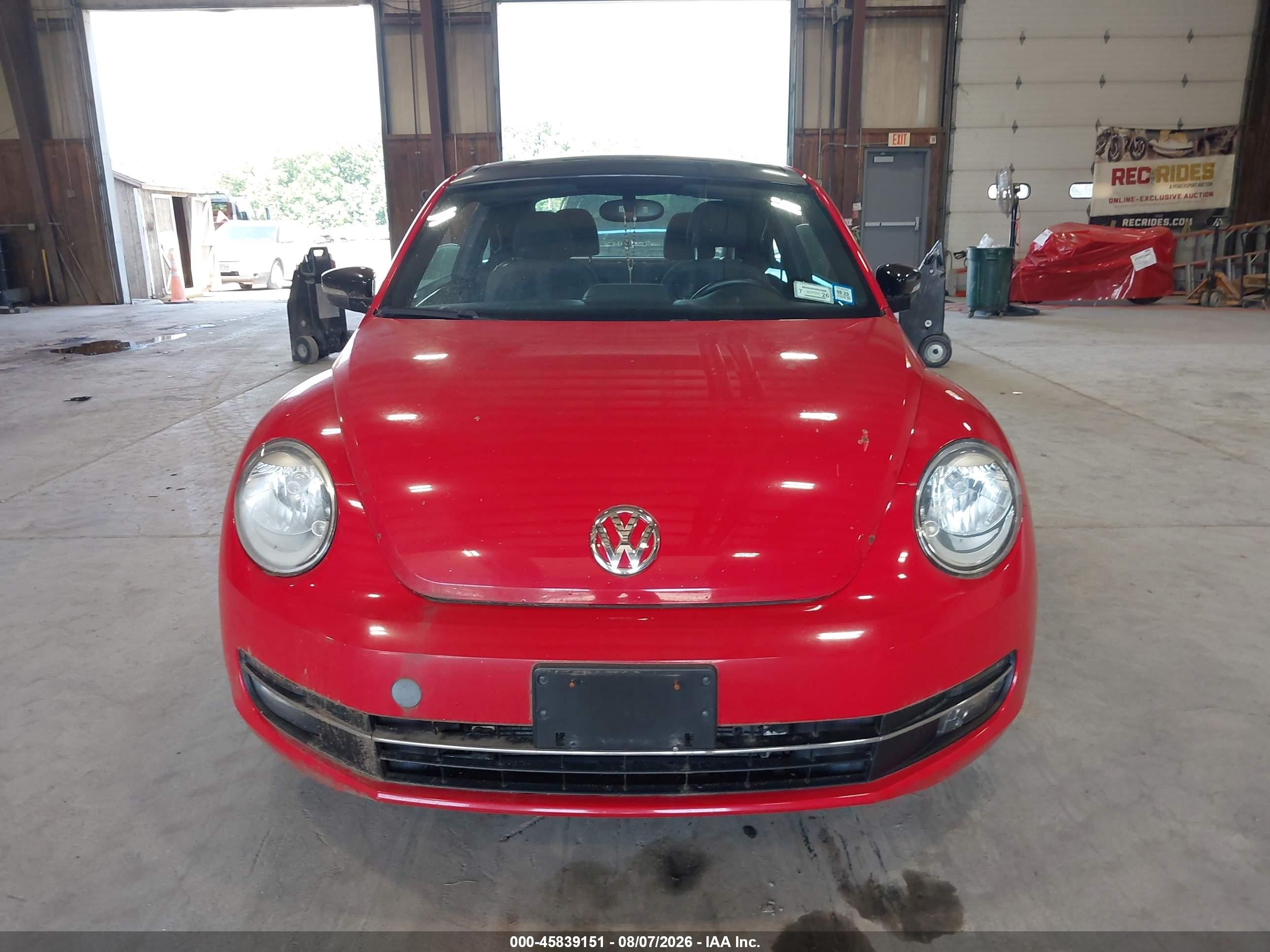 2013 Volkswagen Beetle 2.0t Turbo Red vin: 3VWVA7AT6DM609520