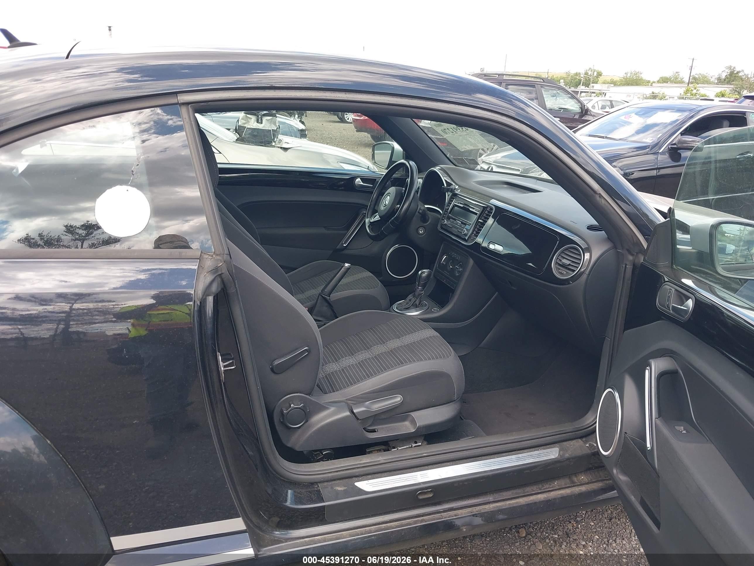 2012 Volkswagen Beetle 2.0t Turbo Launch Edition Black vin: 3VWVA7AT8CM605564