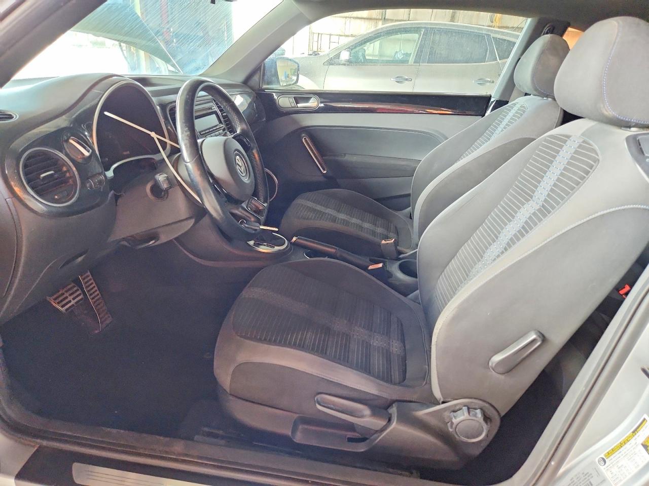 2012 Volkswagen Beetle Turbo Silver vin: 3VWVA7AT8CM614359