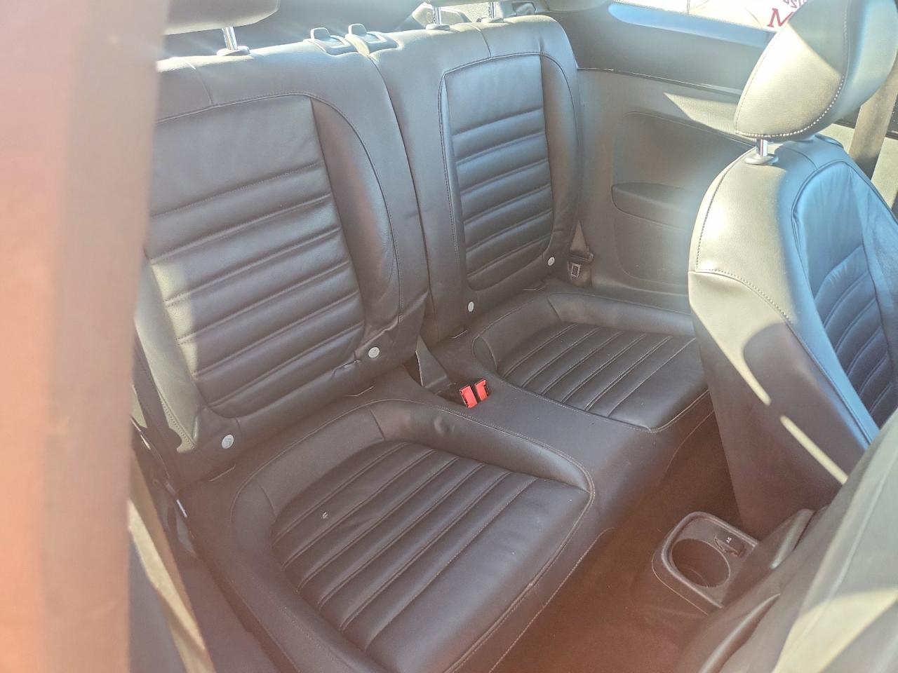 2012 Volkswagen Beetle Turbo Красный vin: 3VWVA7AT9CM607131