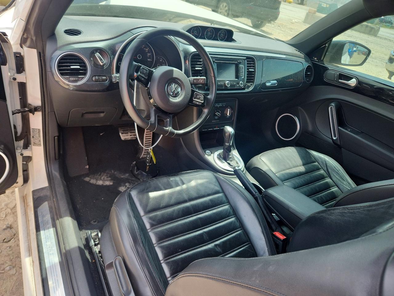 2012 Volkswagen Beetle Turbo Белый vin: 3VWVA7AT9CM643885