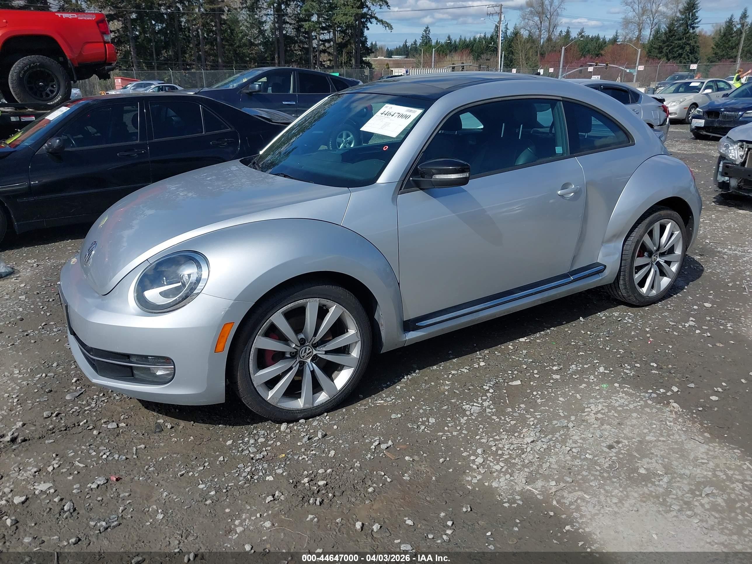 2013 Volkswagen Beetle 2.0t Turbo Silver vin: 3VWVA7ATXDM611884