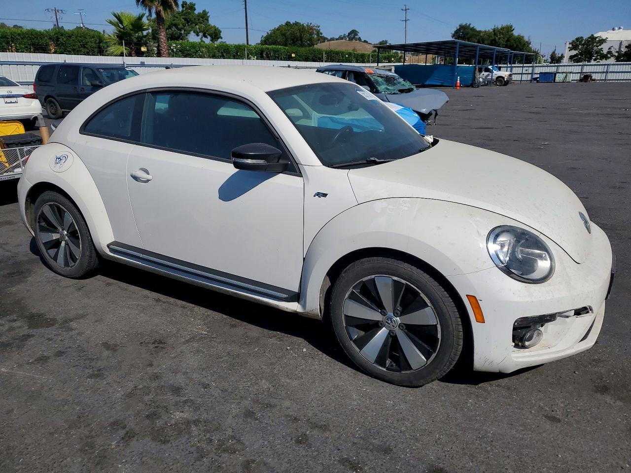 2014 Volkswagen Beetle Turbo White vin: 3VWVS7AT7EM600789