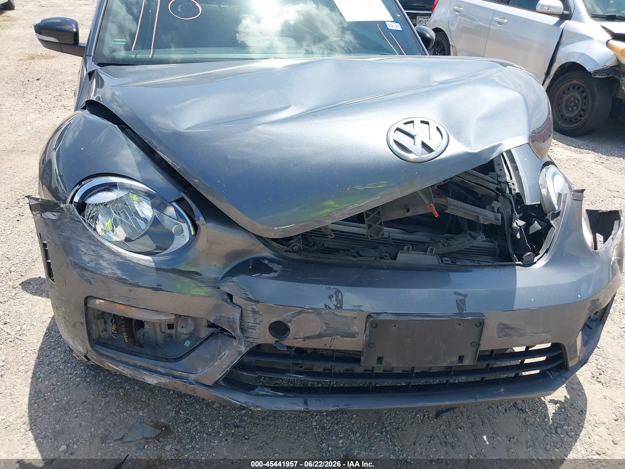 2014 Volkswagen Beetle 2.0t R-line Gray vin: 3VWVS7ATXEM631308