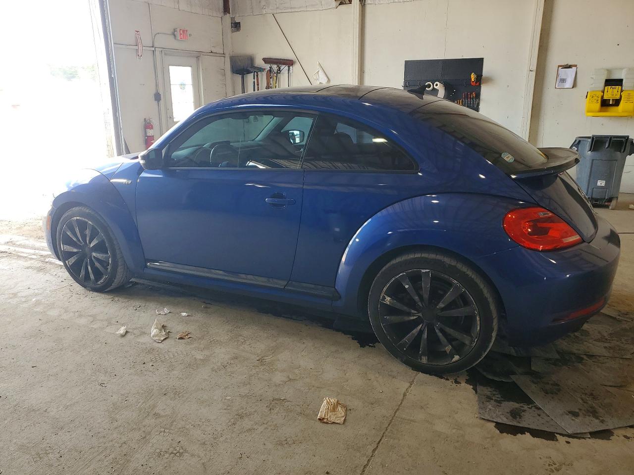 2013 Volkswagen Beetle Turbo Blue vin: 3VWVT7AT2DM685827