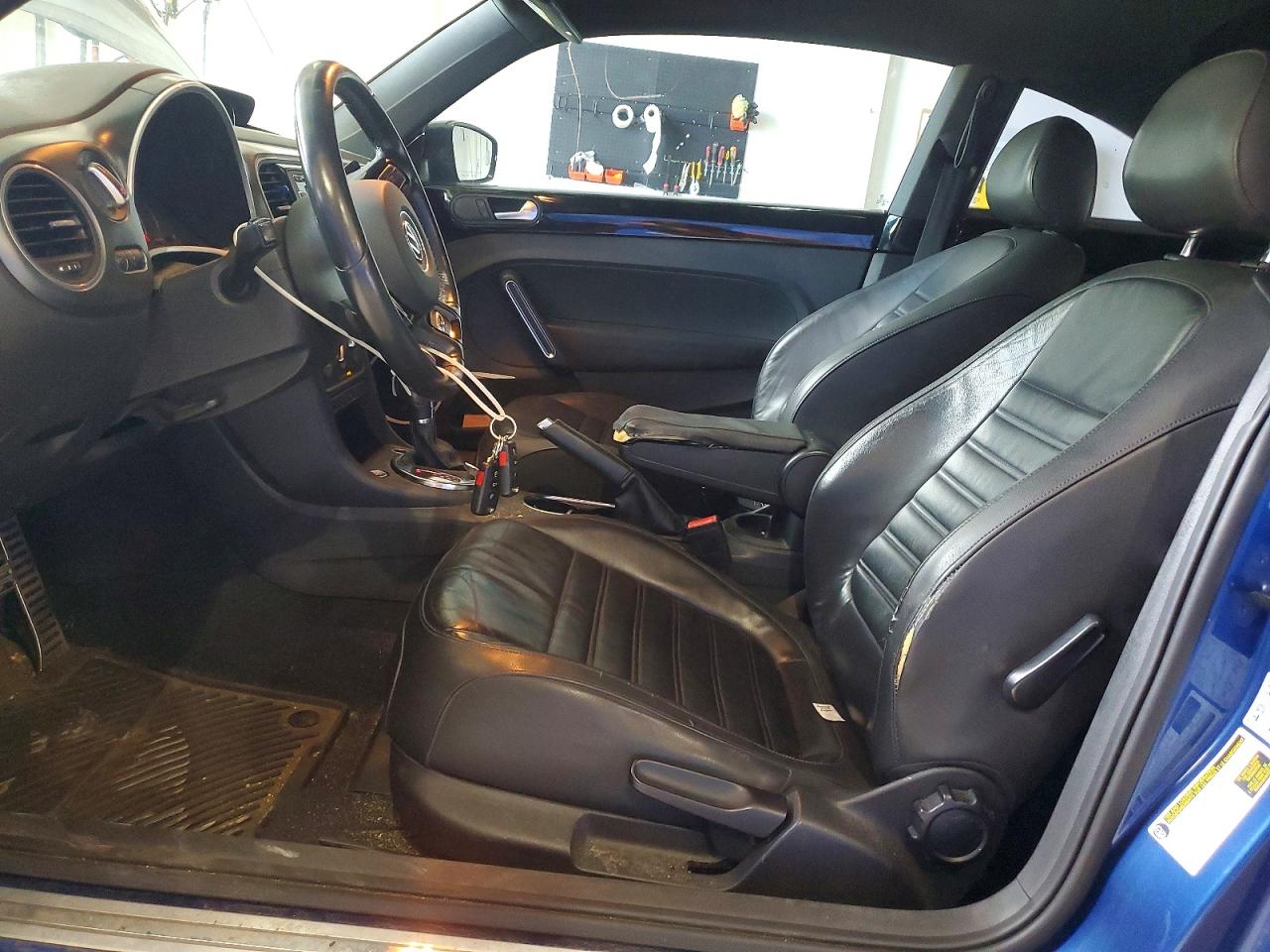 2013 Volkswagen Beetle Turbo Blue vin: 3VWVT7AT2DM685827