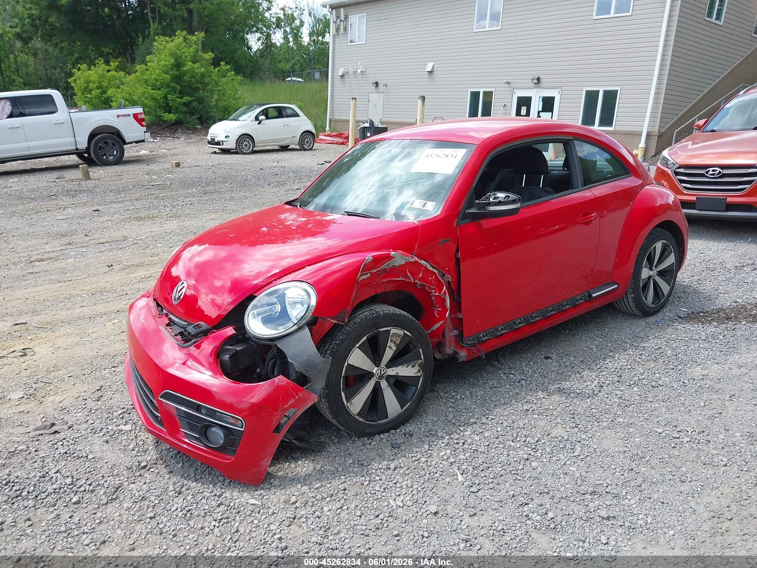 2014 Volkswagen Beetle 2.0t R-line Red vin: 3VWVT7AT2EM613981