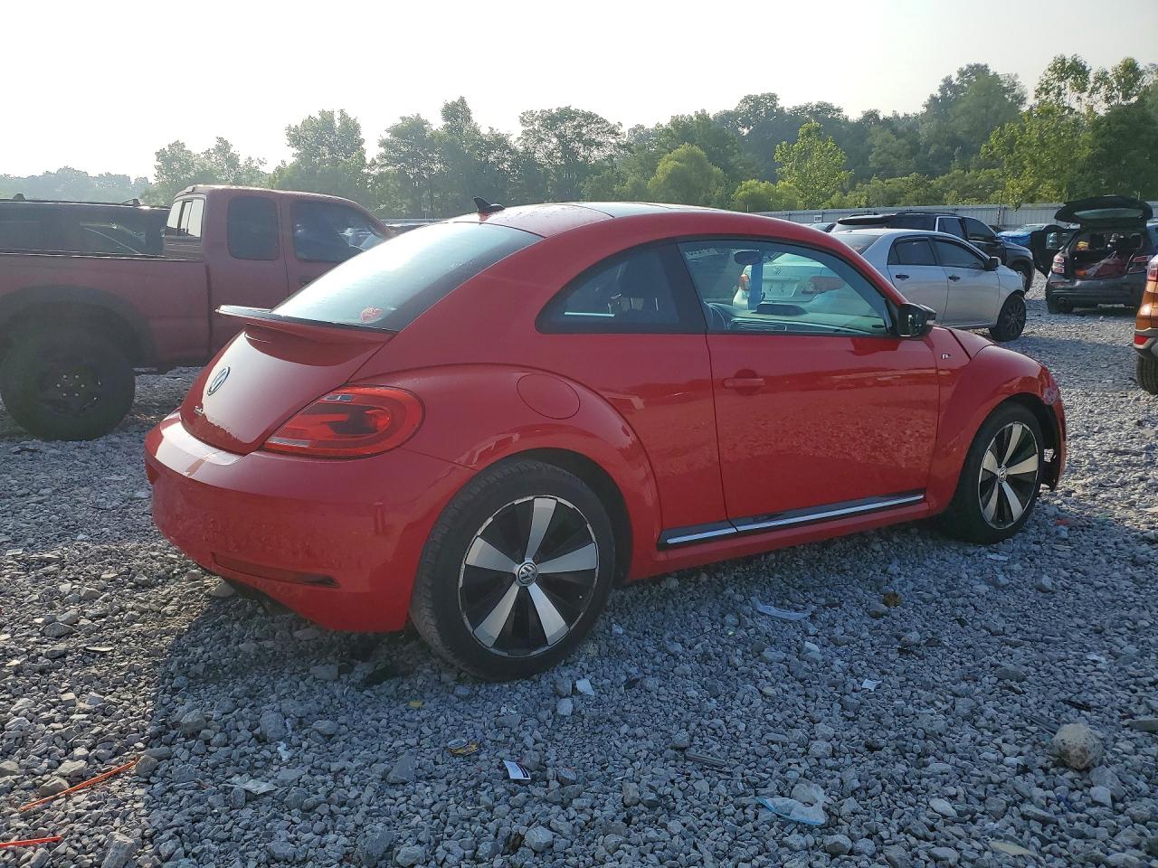 2015 Volkswagen Beetle R-line Red vin: 3VWVT7AT2FM646240