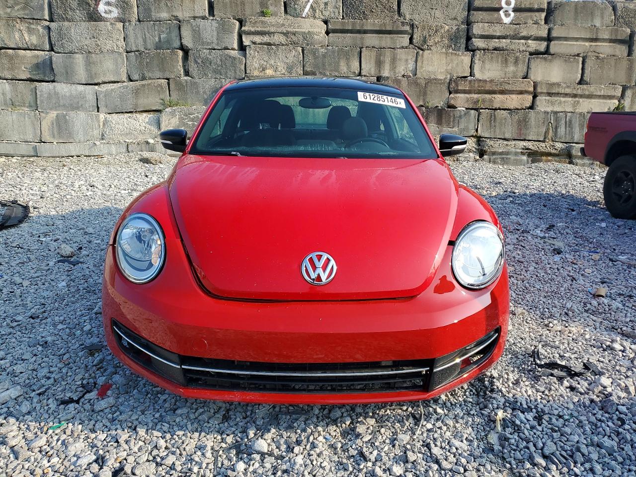 2015 Volkswagen Beetle R-line Red vin: 3VWVT7AT2FM646240