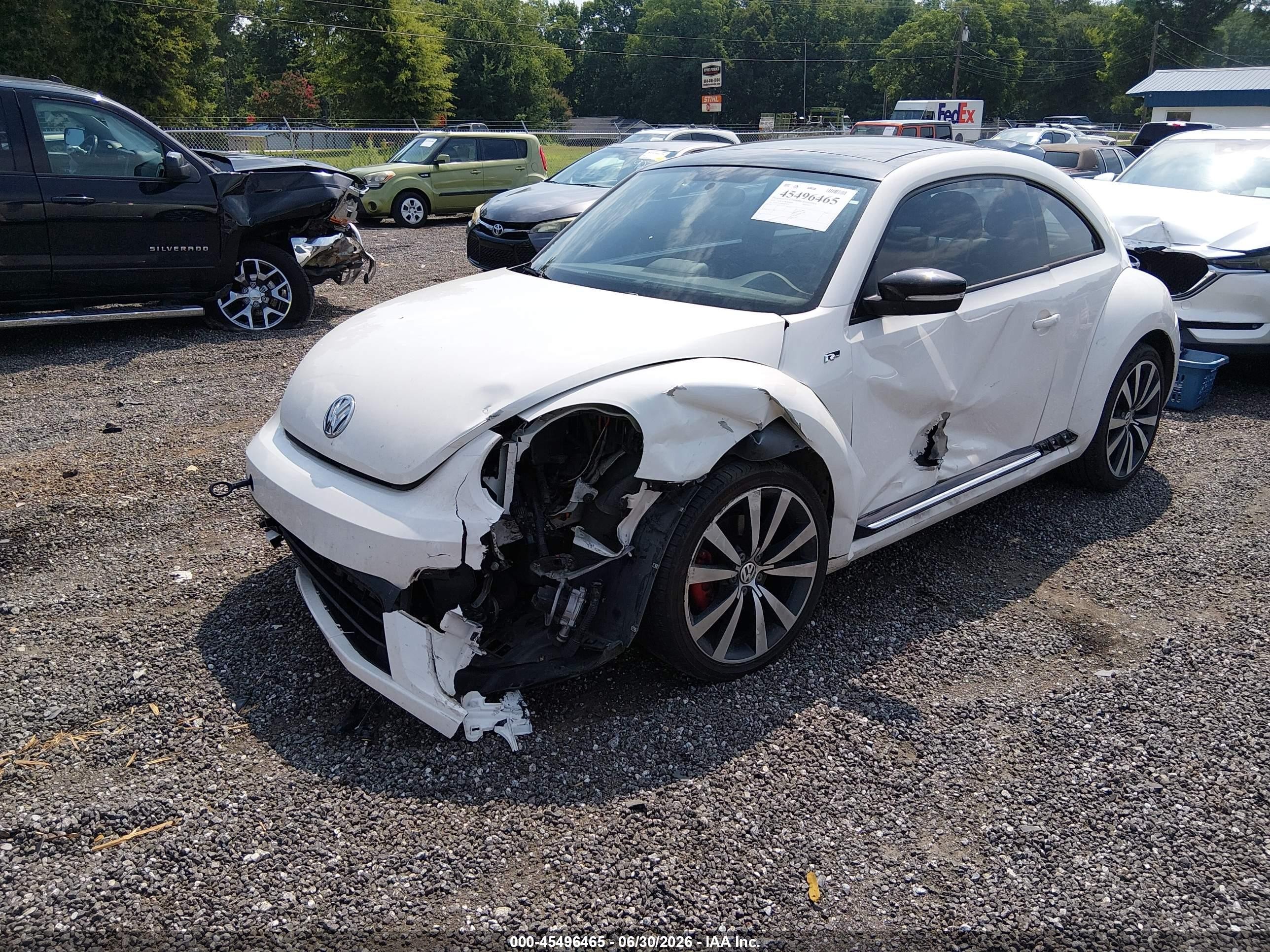 2013 Volkswagen Beetle R-line White vin: 3VWVT7AT3DM679731