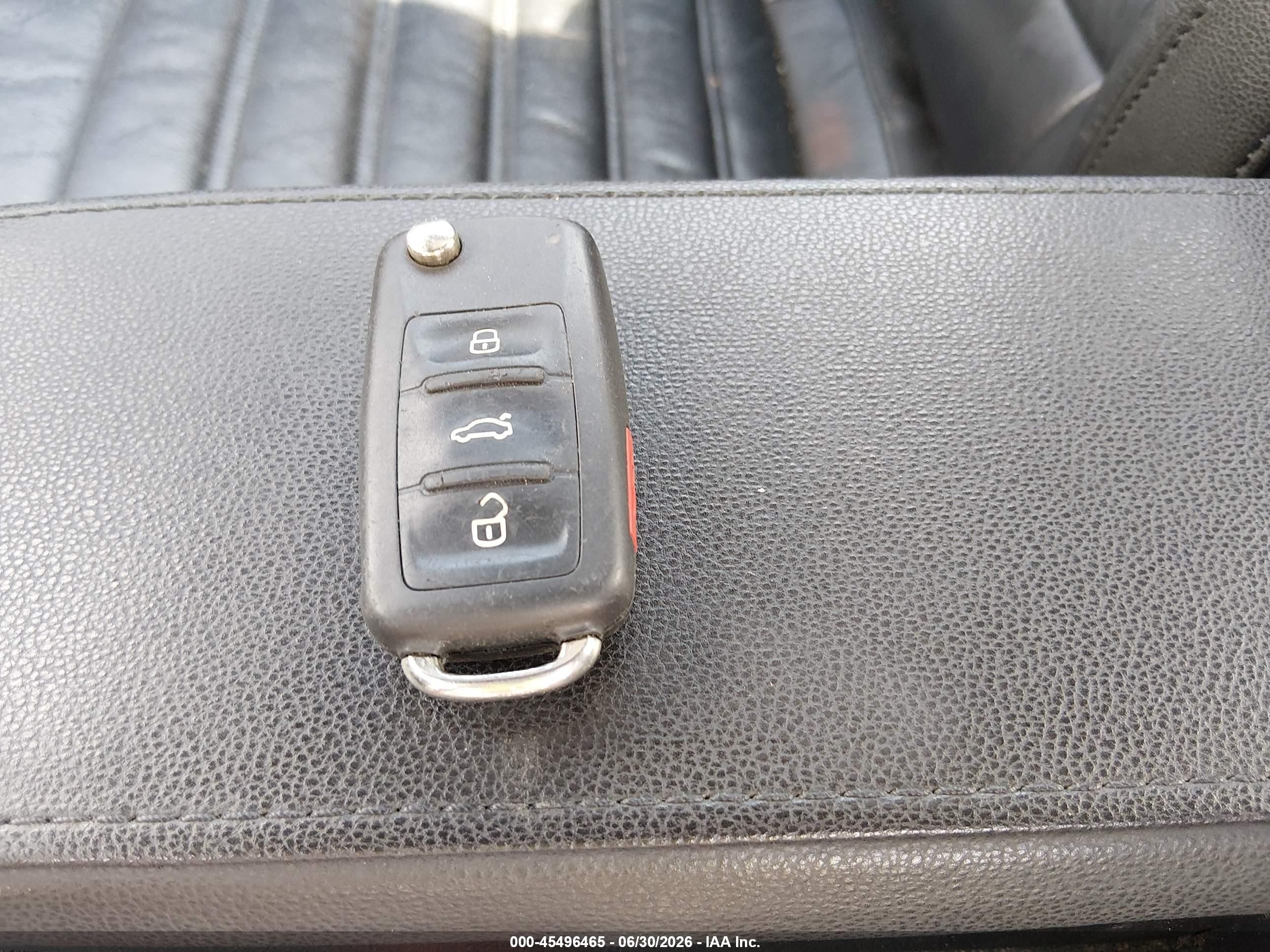 2013 Volkswagen Beetle R-line White vin: 3VWVT7AT3DM679731