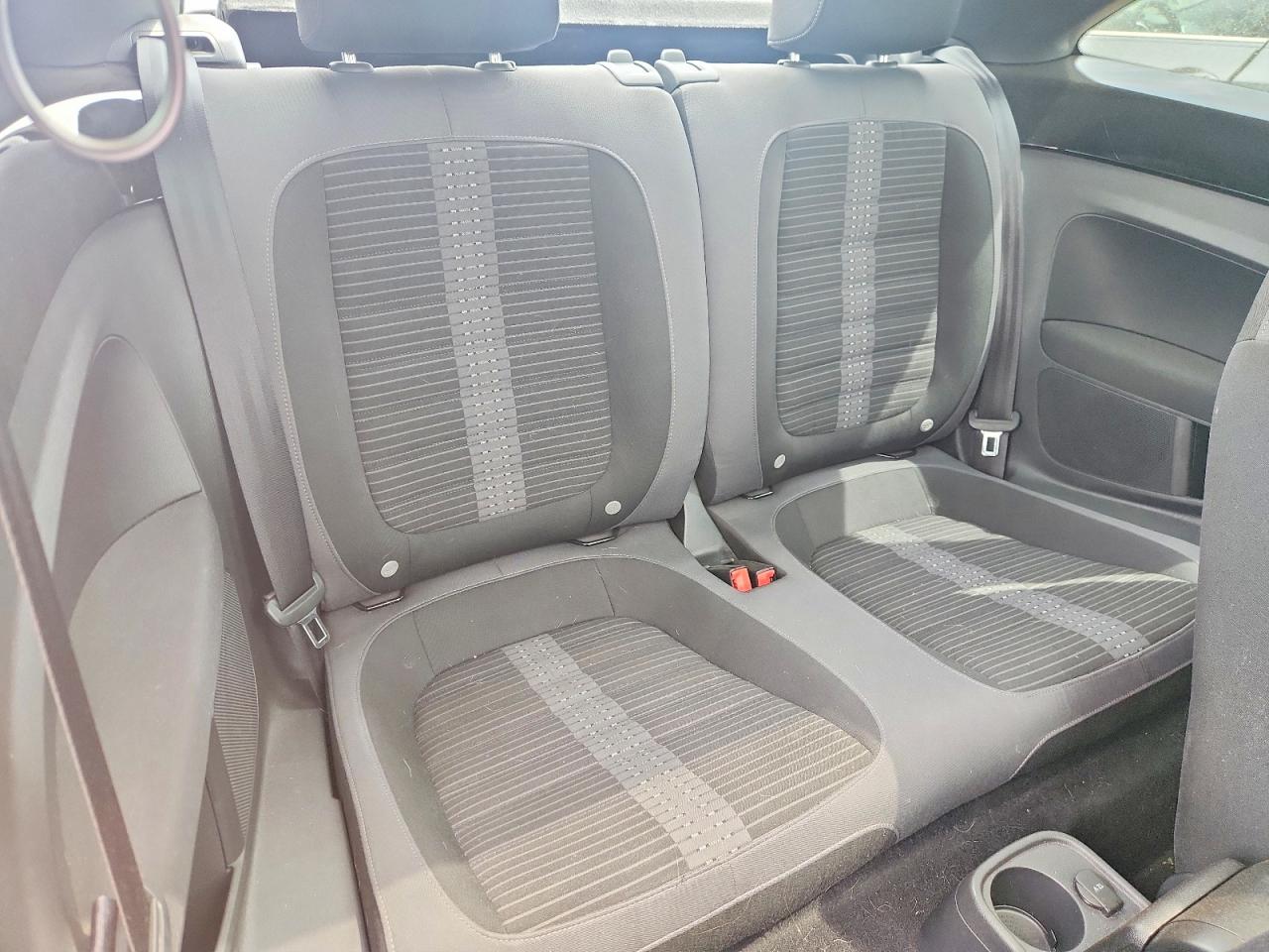 2014 Volkswagen Beetle Turbo Gray vin: 3VWVT7AT3EM608840