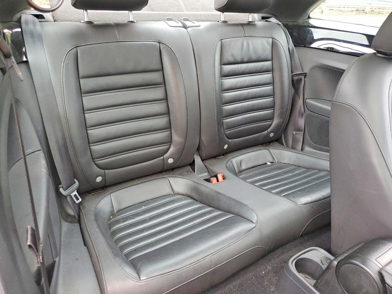 2013 Volkswagen Beetle Turbo White vin: 3VWVT7AT4DM675817