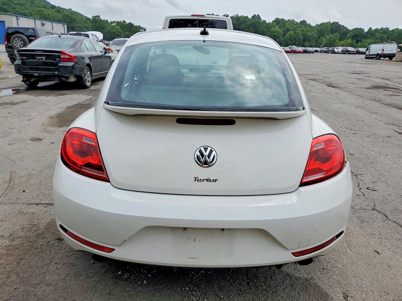 2013 Volkswagen Beetle Turbo White vin: 3VWVT7AT4DM675817