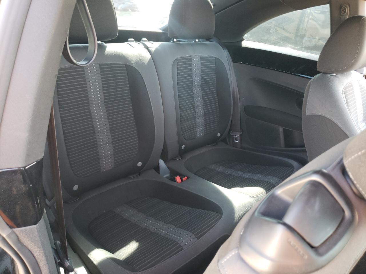 2014 Volkswagen Beetle Turbo Черный vin: 3VWVT7AT4EM606319