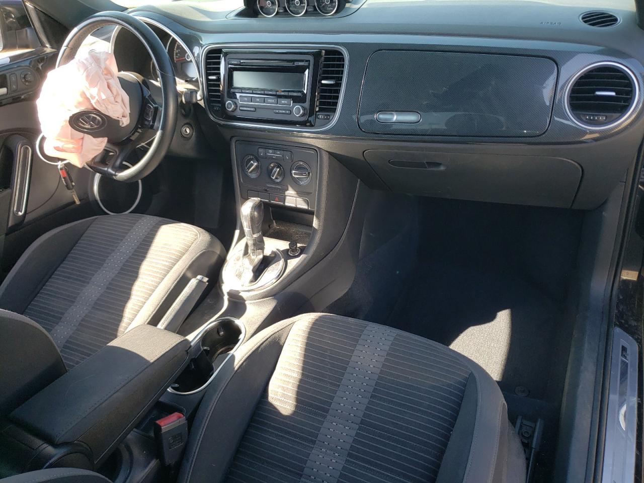 2014 Volkswagen Beetle Turbo Черный vin: 3VWVT7AT4EM606319