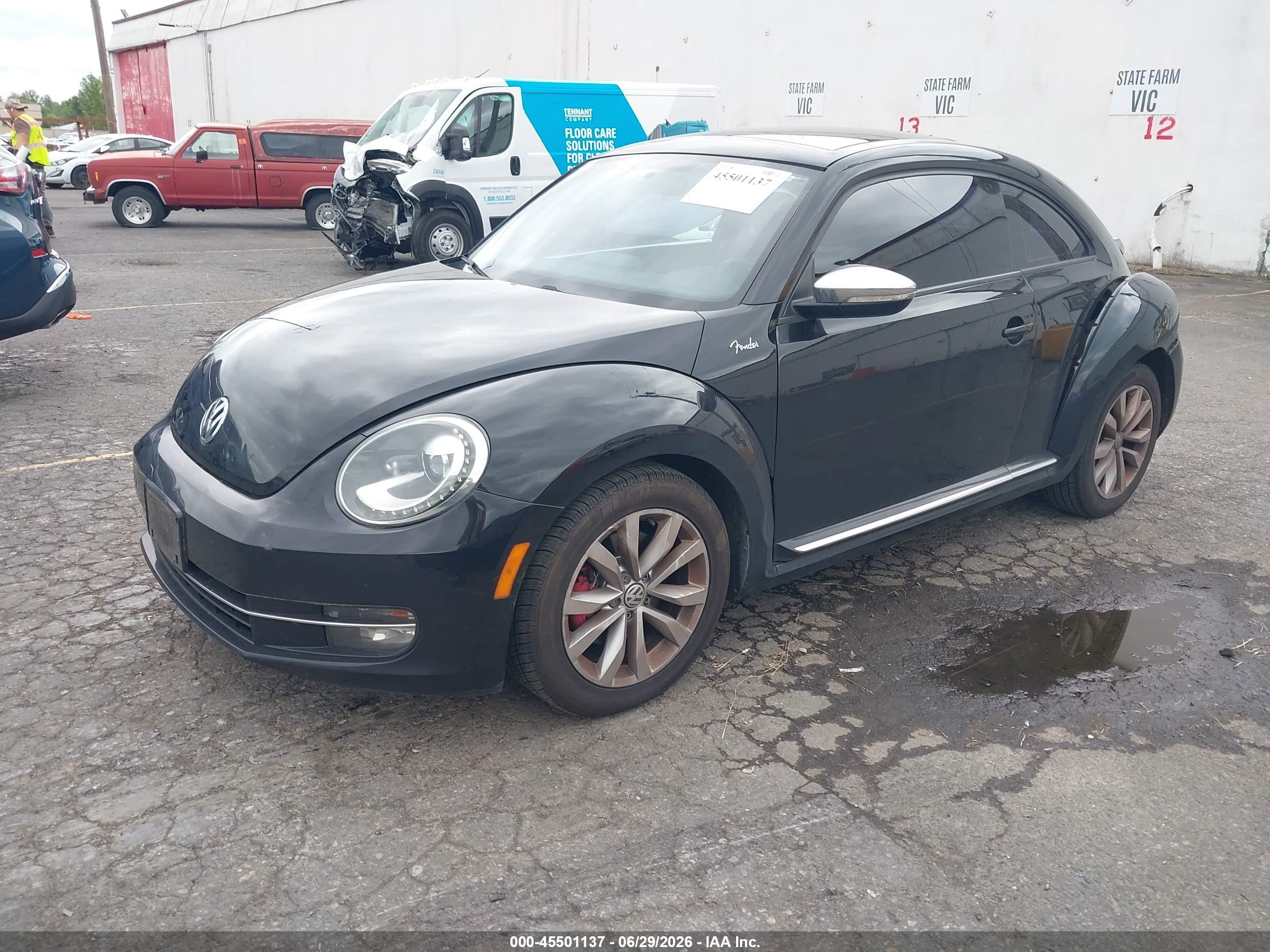 2013 Volkswagen Beetle 2.0t Fender Edition Black vin: 3VWVT7AT6DM680713
