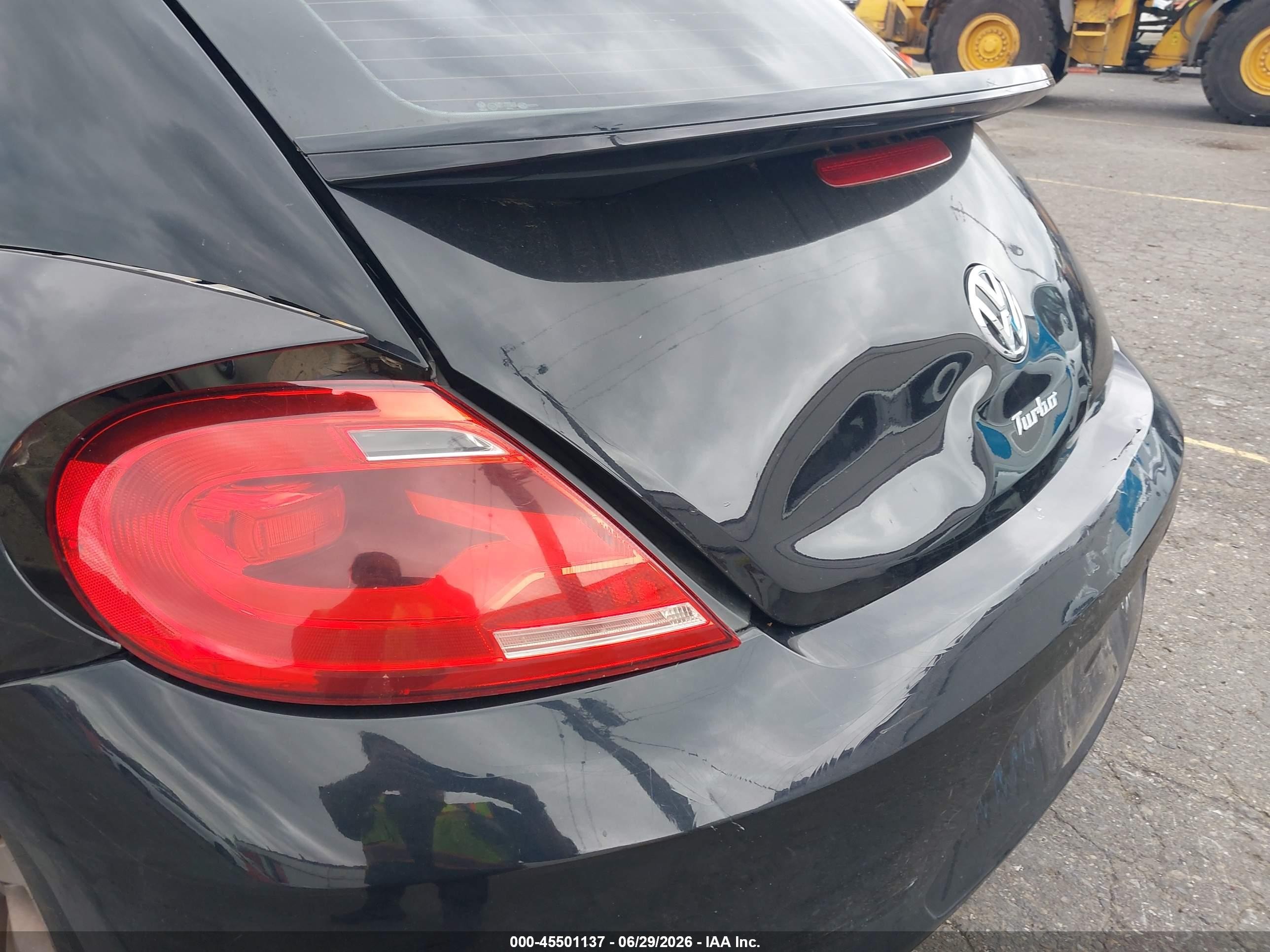 2013 Volkswagen Beetle 2.0t Fender Edition Black vin: 3VWVT7AT6DM680713