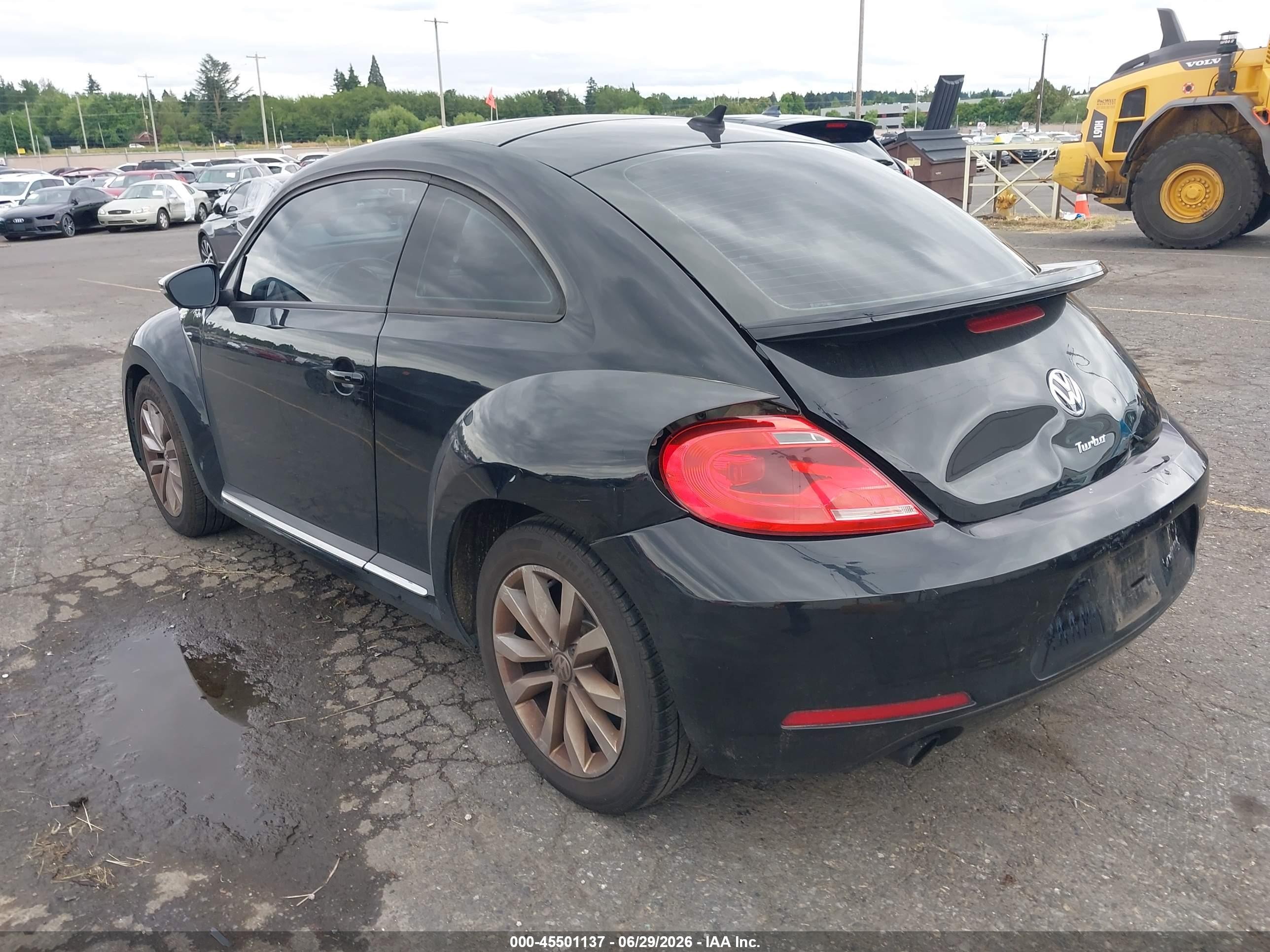 2013 Volkswagen Beetle 2.0t Fender Edition Black vin: 3VWVT7AT6DM680713
