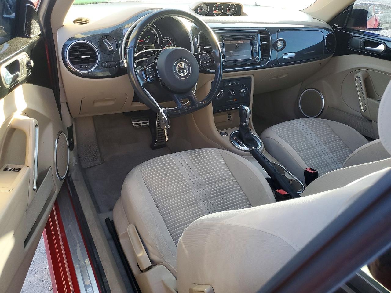 2014 Volkswagen Beetle Turbo Red vin: 3VWVT7AT6EM603552