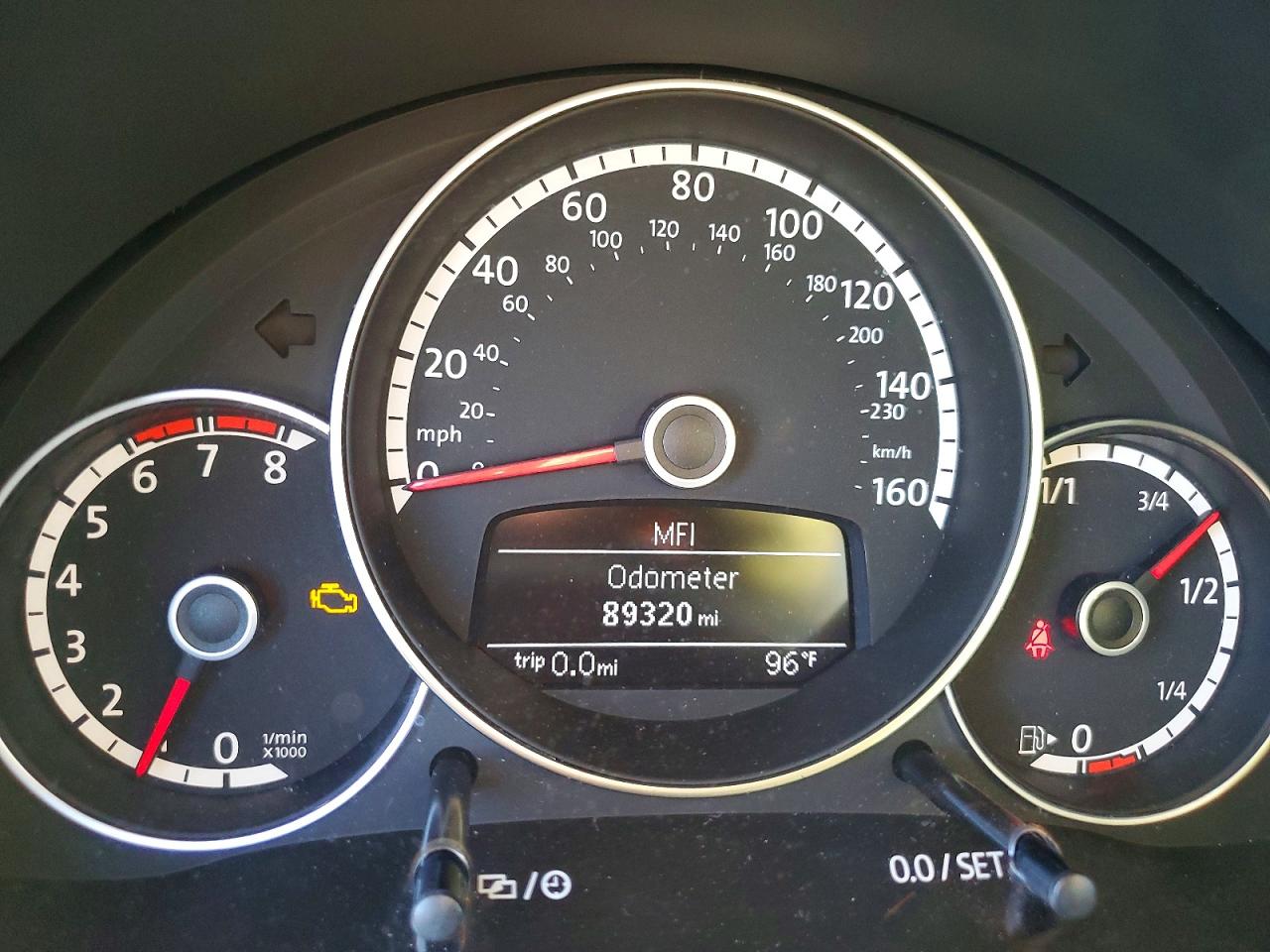 2014 Volkswagen Beetle Turbo Red vin: 3VWVT7AT6EM603552