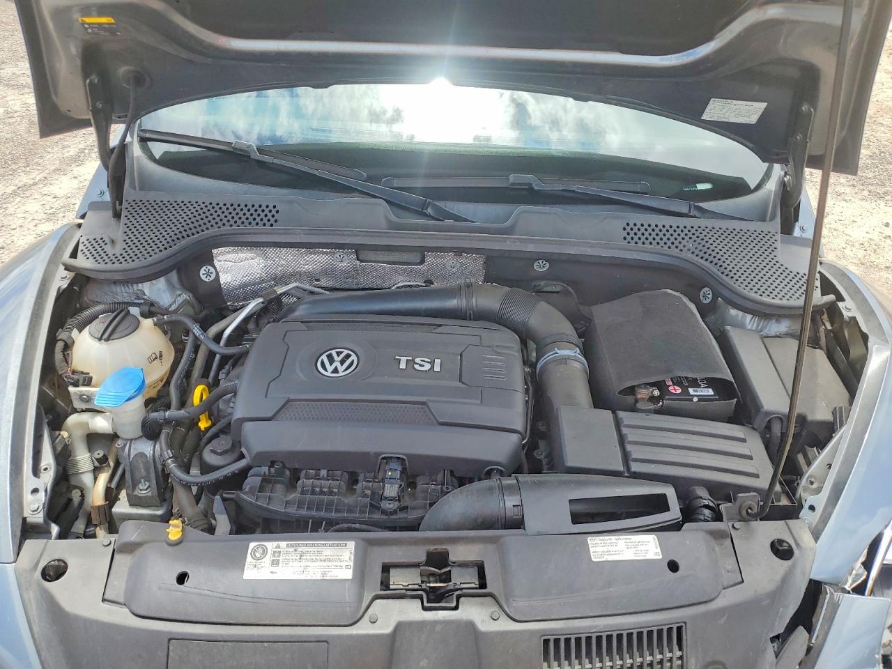 2014 Volkswagen Beetle Turbo Gray vin: 3VWVT7AT6EM662472