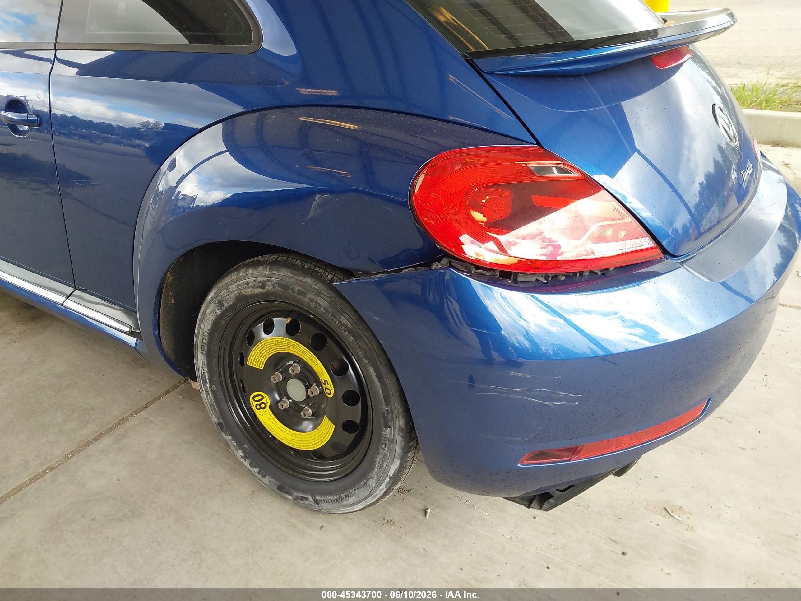 2014 Volkswagen Beetle 2.0t R-line Blue vin: 3VWVT7AT8EM663882
