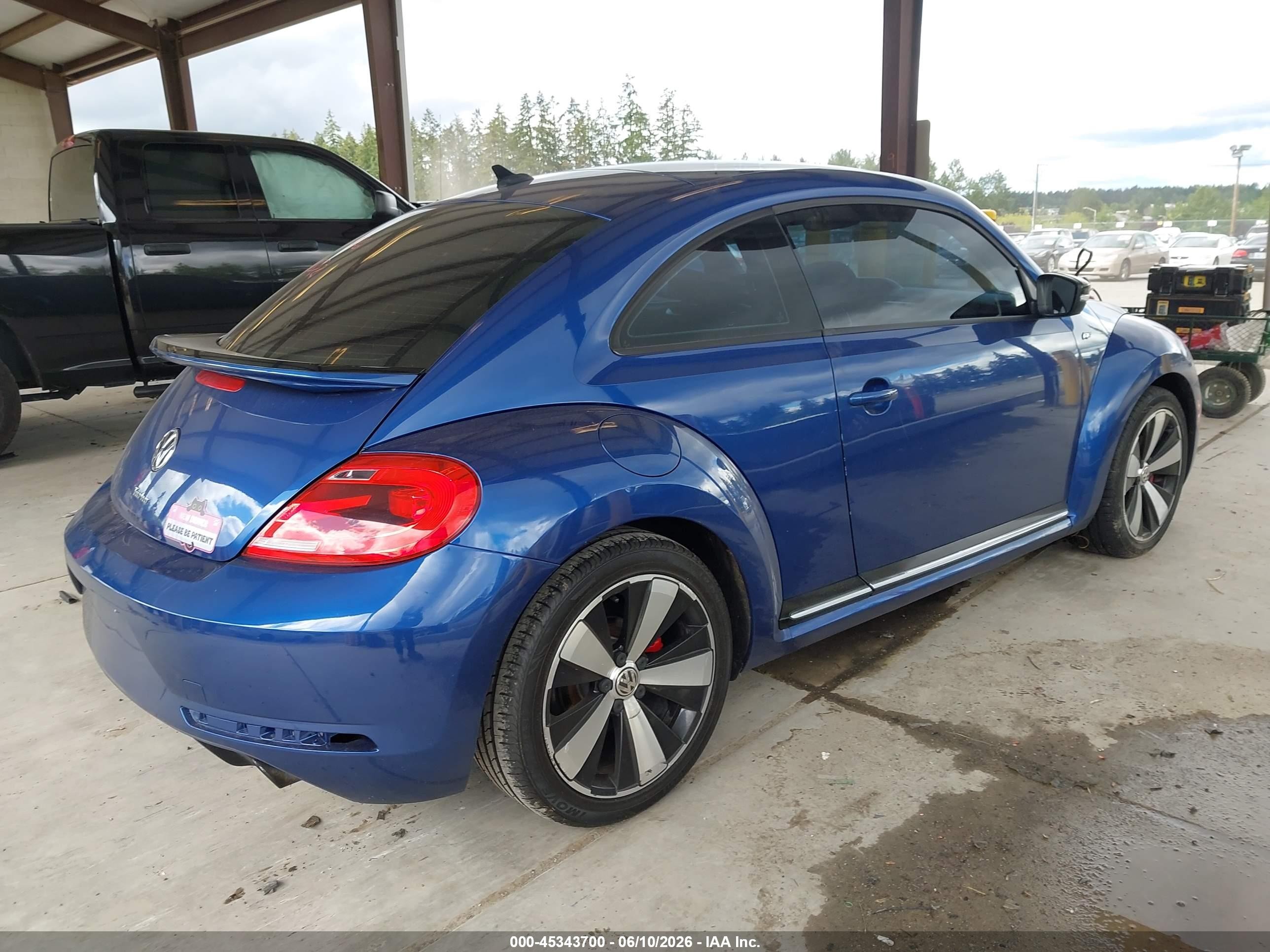 2014 Volkswagen Beetle 2.0t R-line Blue vin: 3VWVT7AT8EM663882