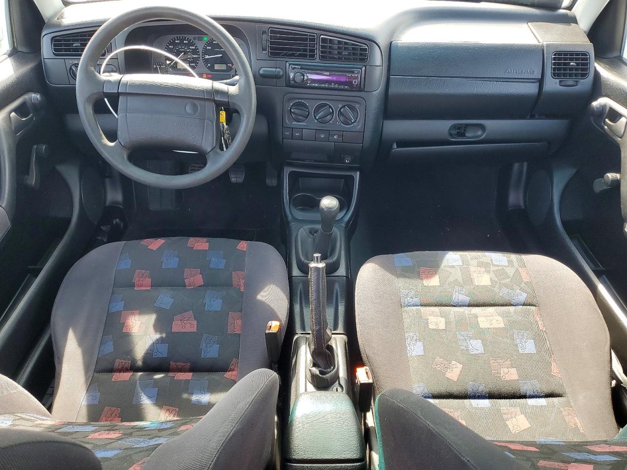 1996 Volkswagen Jetta Trek White vin: 3VWWA81H0TM105498
