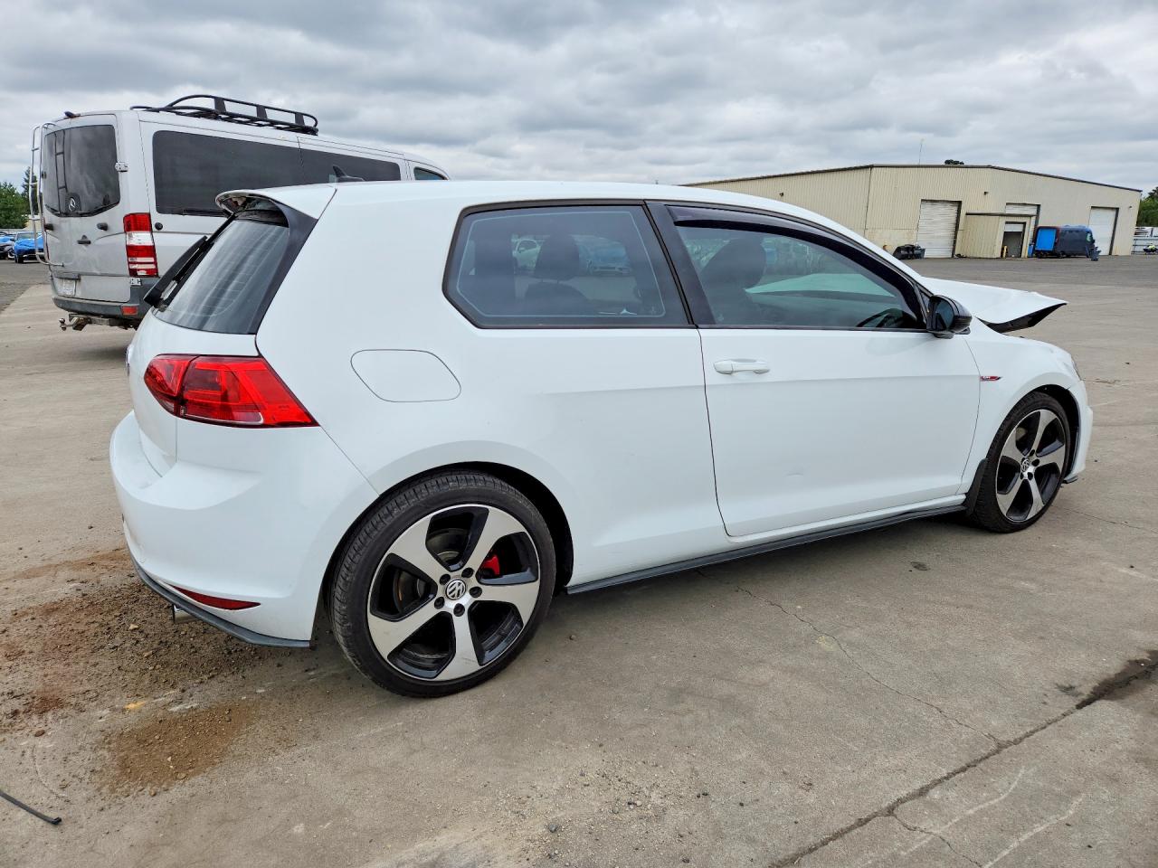 2015 Volkswagen Gti White vin: 3VWYT7AU2FM052690