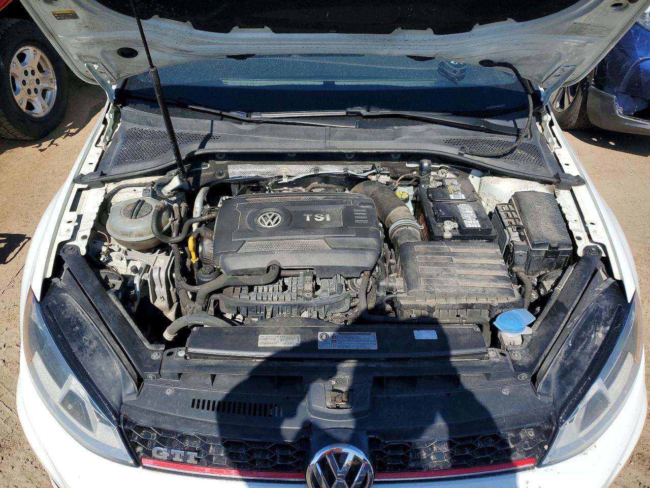 2015 Volkswagen Gti White vin: 3VWYT7AU5FM081617