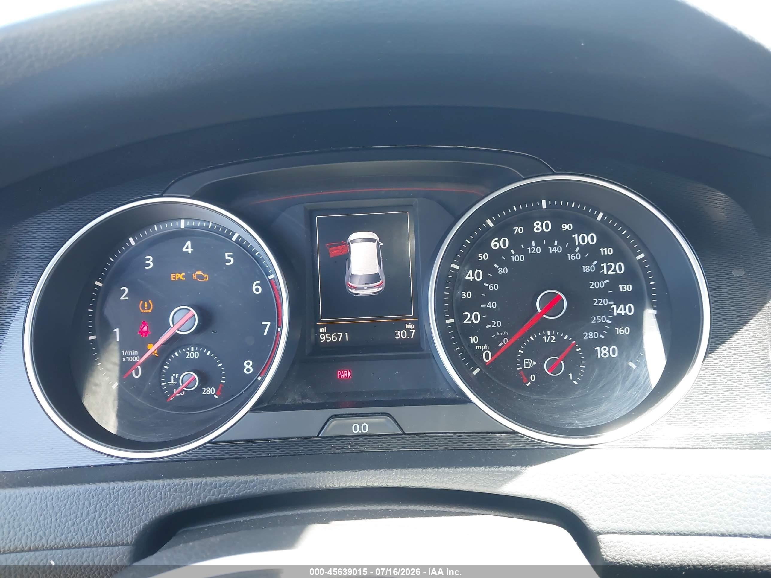 2015 Volkswagen Golf Gti 2.0t Se 2-door Red vin: 3VWYT7AU9FM051102
