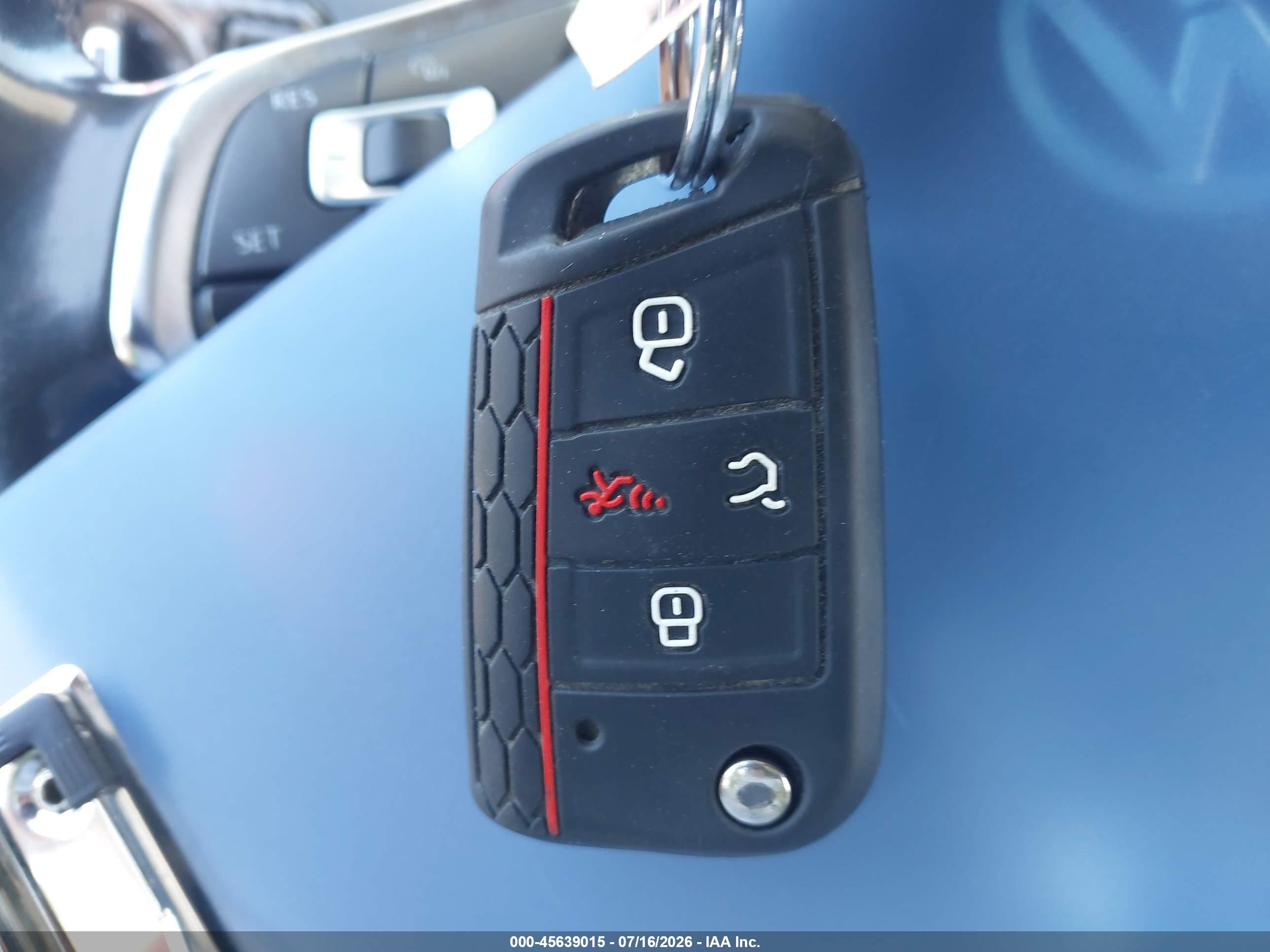 2015 Volkswagen Golf Gti 2.0t Se 2-door Red vin: 3VWYT7AU9FM051102