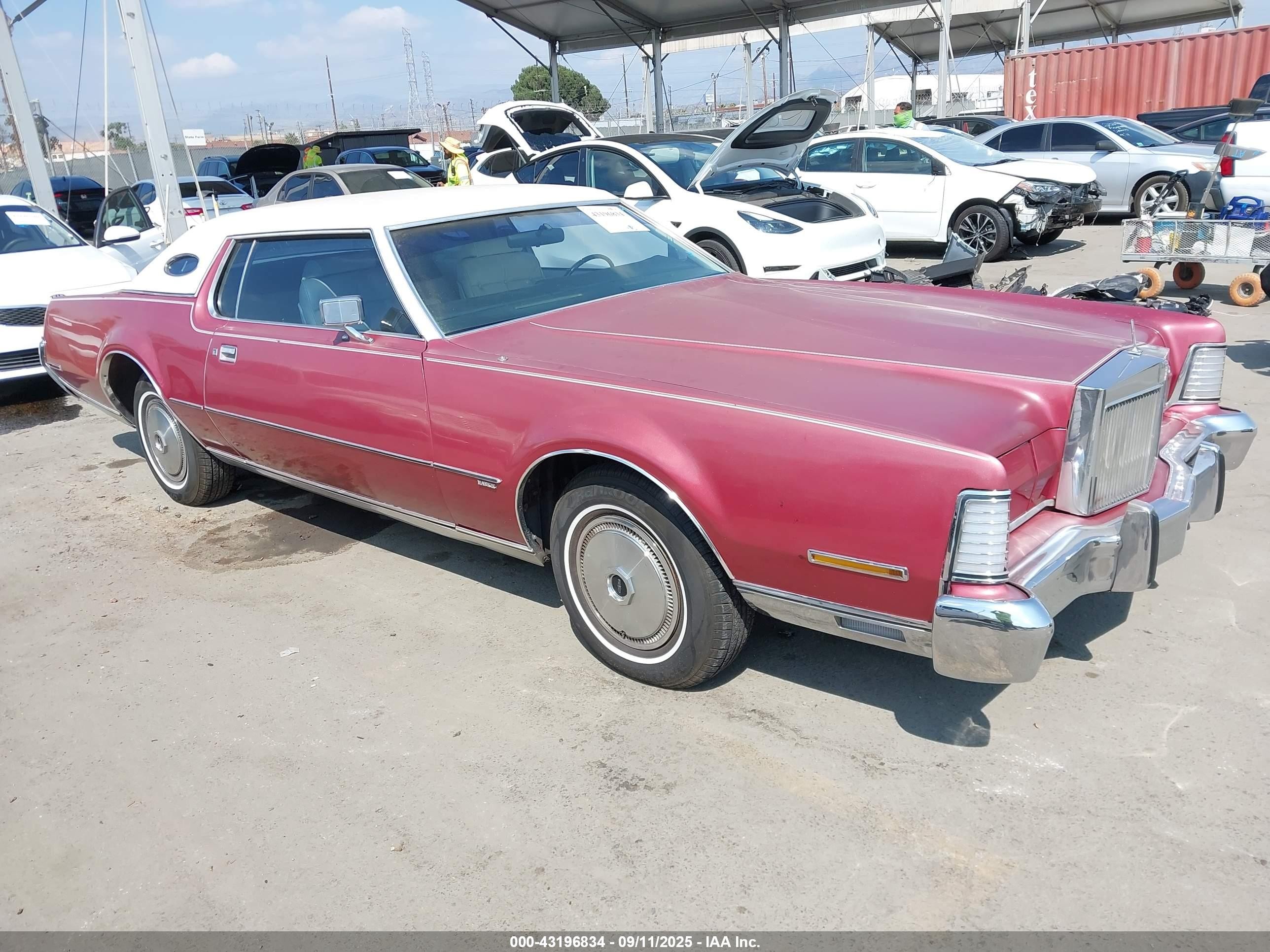 1973 Lincoln Continental   Красный vin: 3Y89A851524      