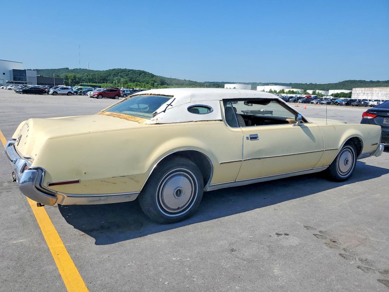 1973 Lincoln Continental Mk4 Cream vin: 3Y89A923931
