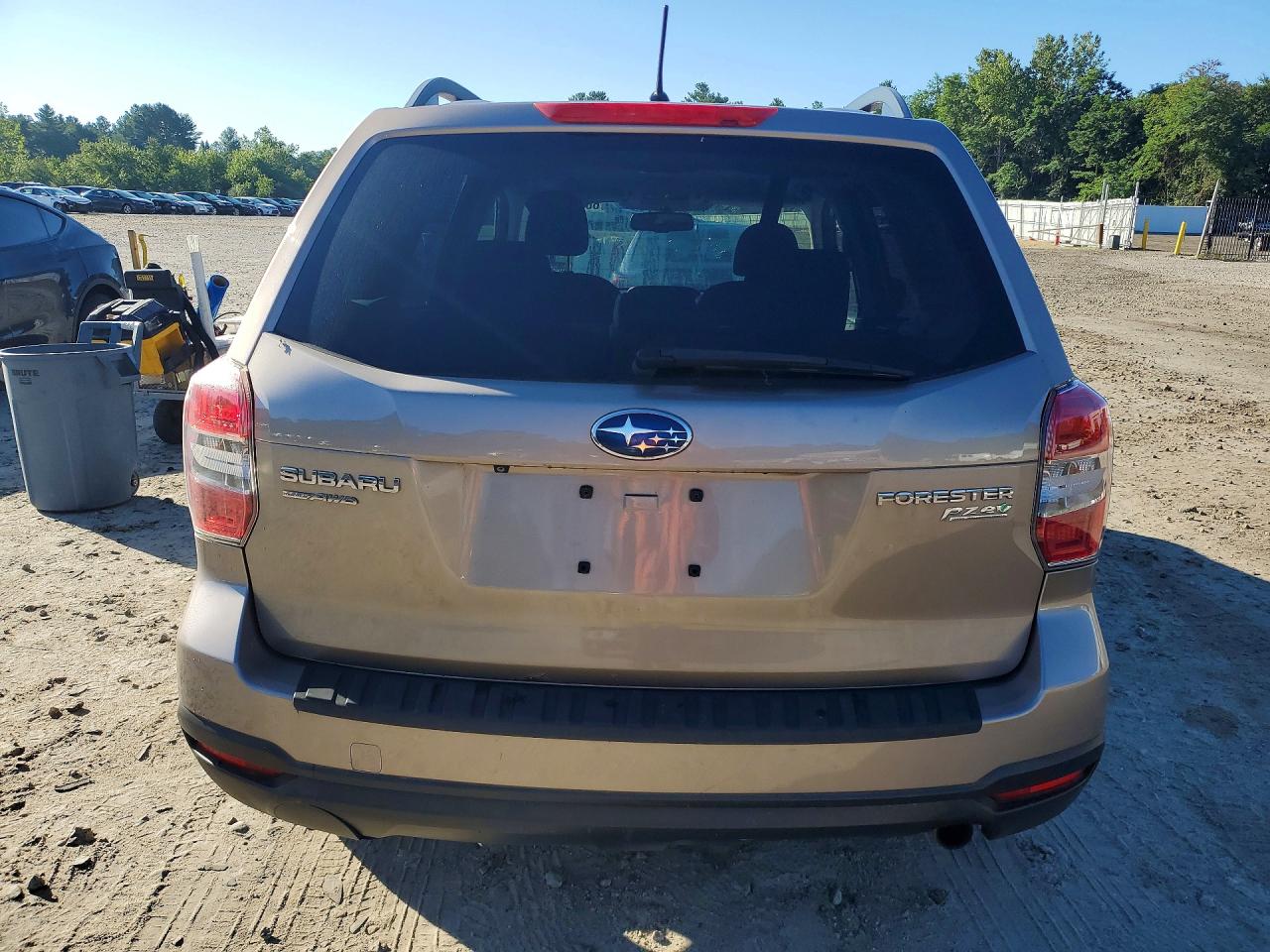 2014 Subaru Forester 2.5i Premium Tan vin: JF2SJAEC9EH539211