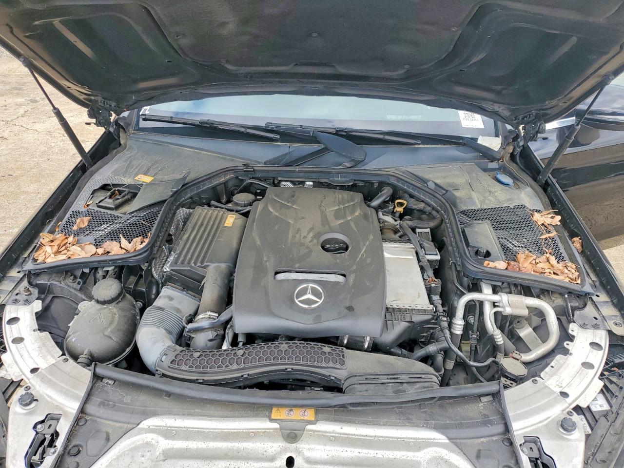 2017 Mercedes-benz C 300 Черный vin: WDDWJ4JB2HF360545