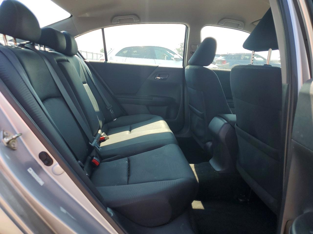 2014 Honda Accord Lx Silver vin: 1HGCR2F36EA247008