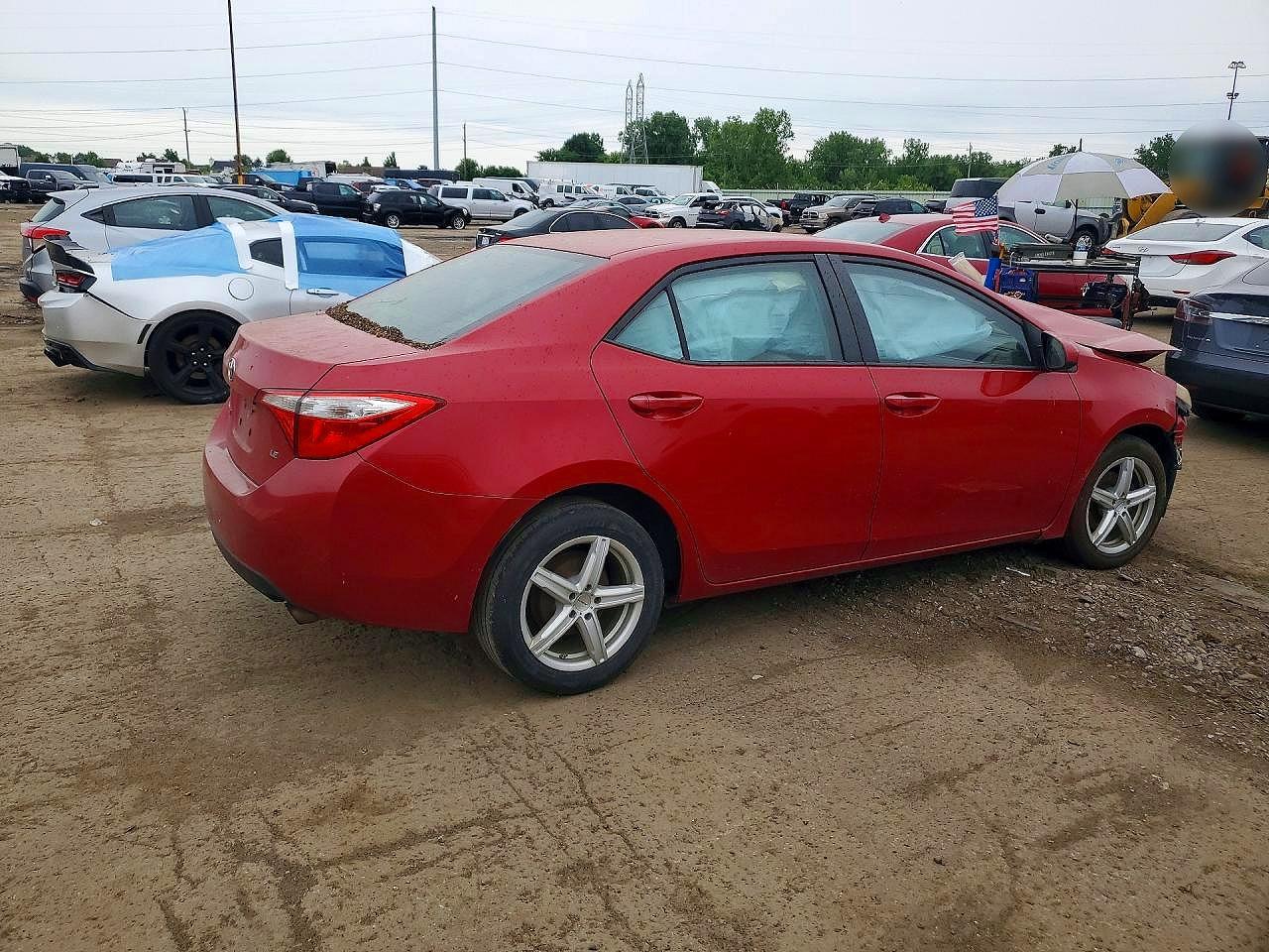 2015 Toyota Corolla Le Red vin: 2T1BURHE1FC376688