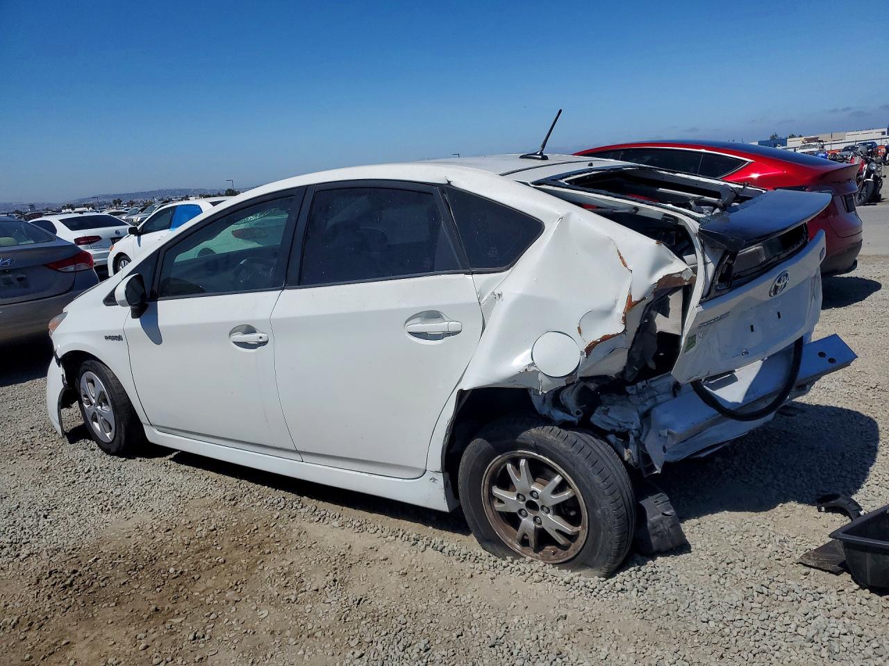 2011 Toyota Prius Four White vin: JTDKN3DU3B0257133