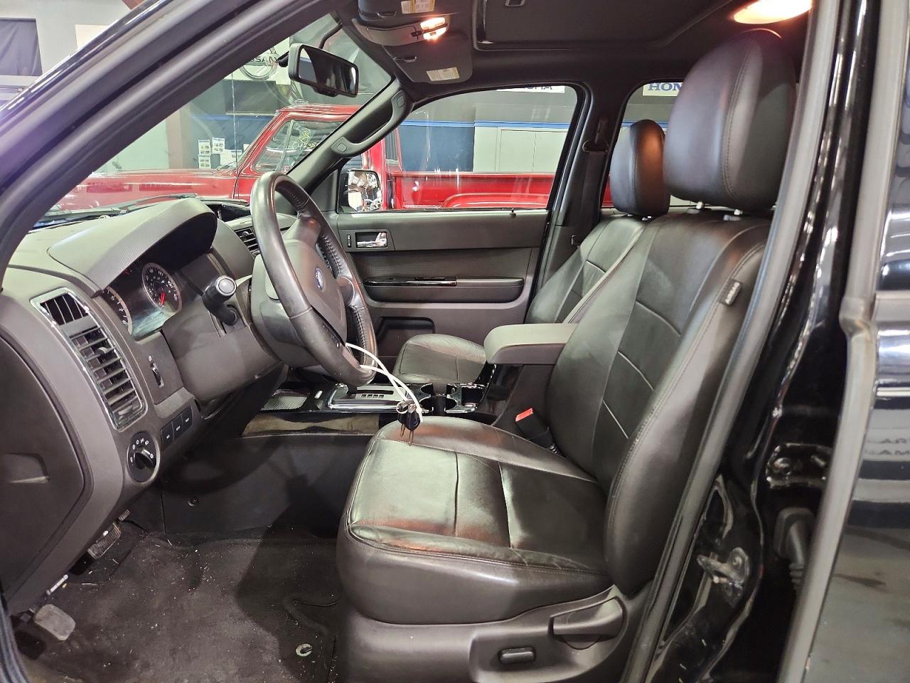 2010 Ford Escape Limited Black vin: 1FMCU9EG5AKC27407