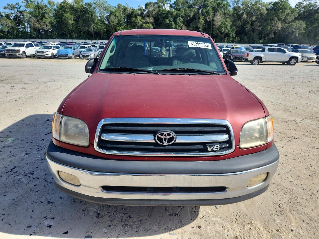 2000 Toyota Tundra Sr5 Red vin: 5TBRT3418YS014300