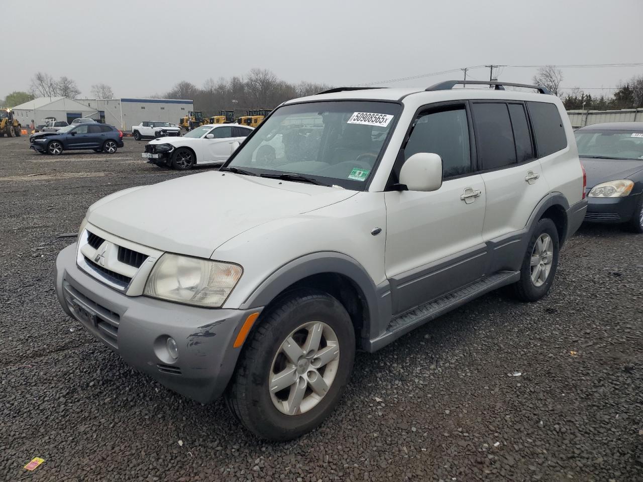 2006 Mitsubishi Montero Limited White vin: JA4MW51S56J003146