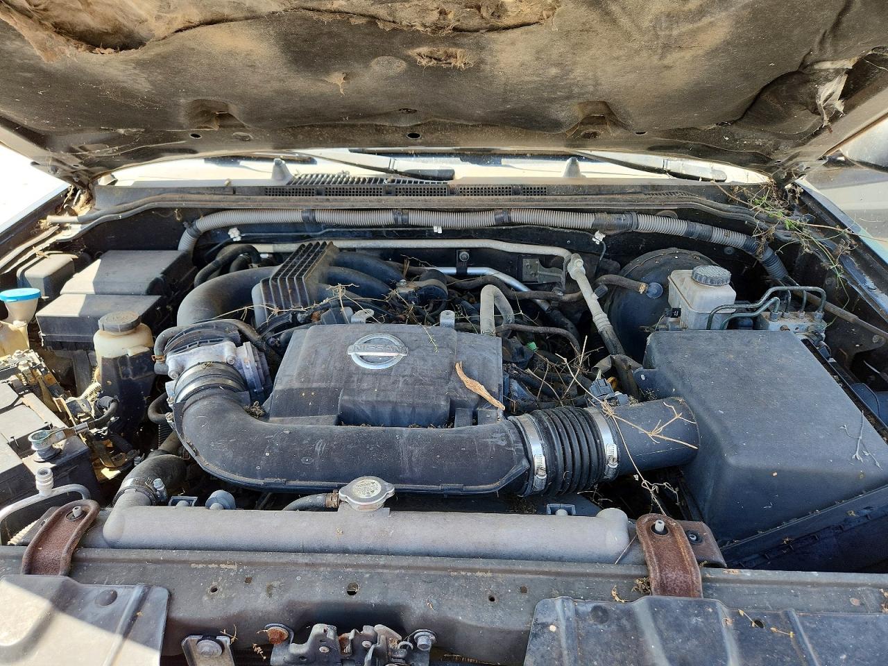 2010 Nissan Xterra X Charcoal vin: 5N1AN0NU0AC503833